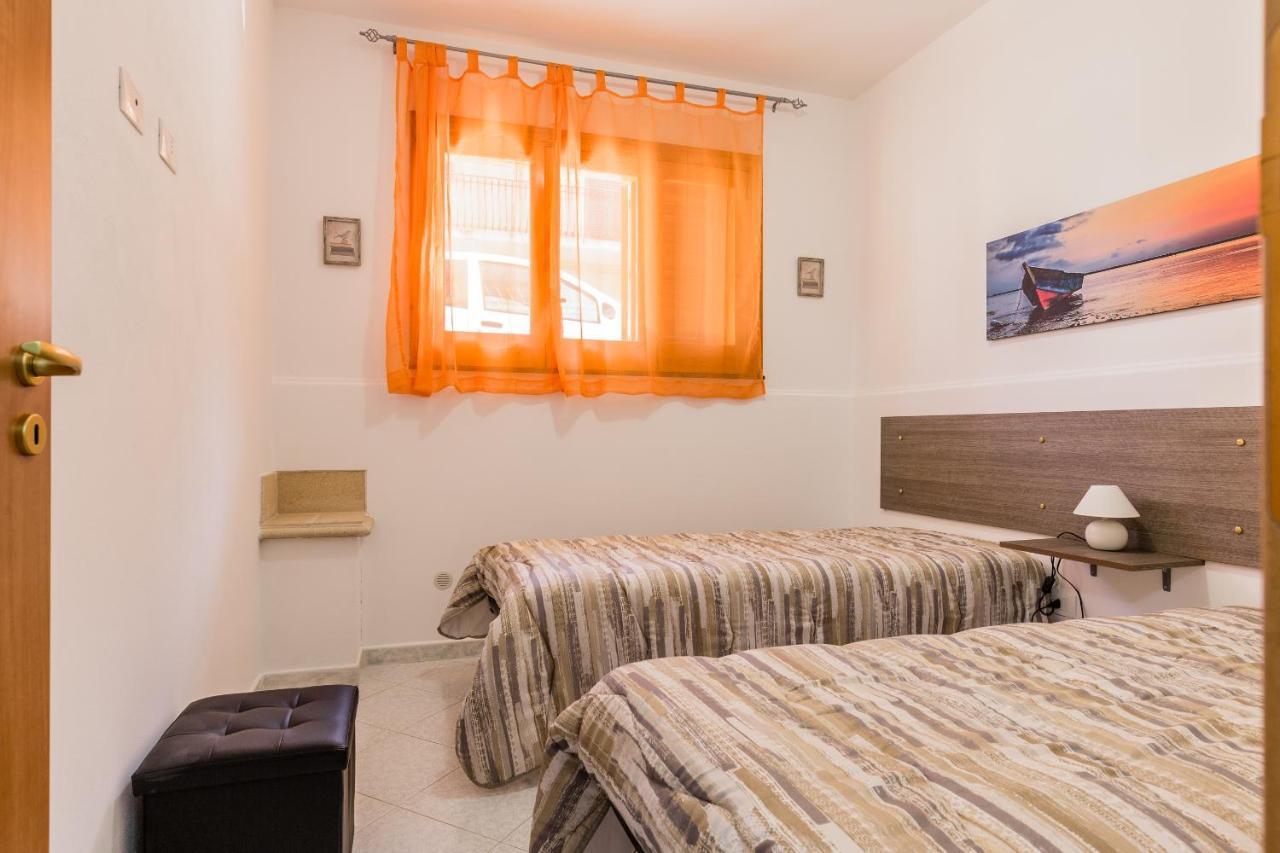 Anna'S House Near The Sandy Beach And With Wifi Авола Екстериор снимка