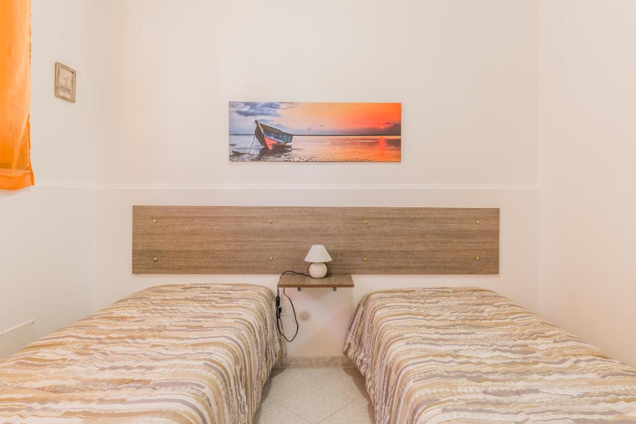 Anna'S House Near The Sandy Beach And With Wifi Авола Екстериор снимка